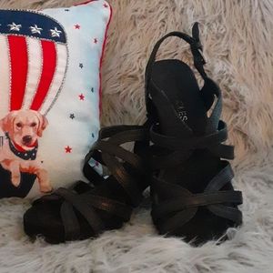 Aerosoles Strappy Comfort Heels Size 6